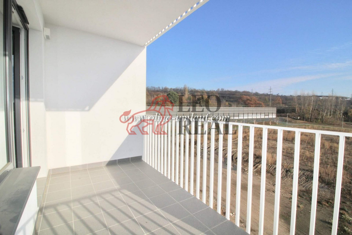 Pronájem bytu 2+kk 63 m² — photo 2