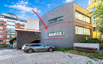 Pronájem kanceláře 240 m², Jeseniova, Praha 3 - Žižkov