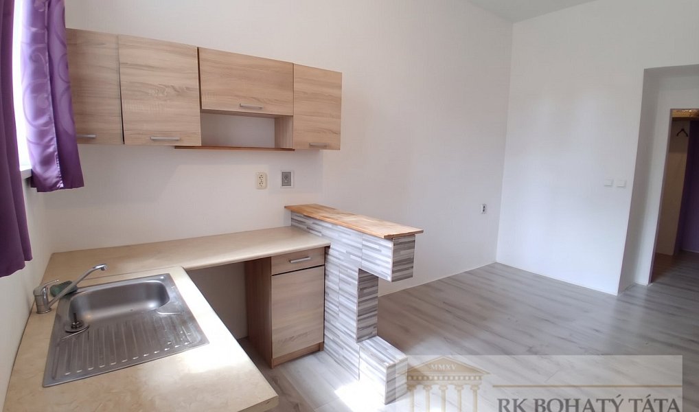 Pronájem obchodních prostor 26 m², Praha – náhled fotky 3
