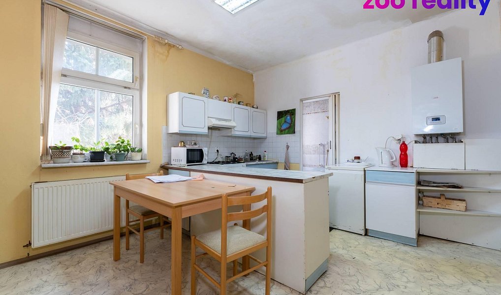 Prodej domu 381 m² s pozemkem 697 m², Chomutov – náhled fotky 16