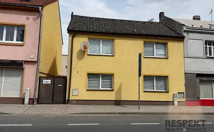 Prodej domu 204 m² s pozemkem 375 m², Kročehlavská, Kladno - Kročehlavy