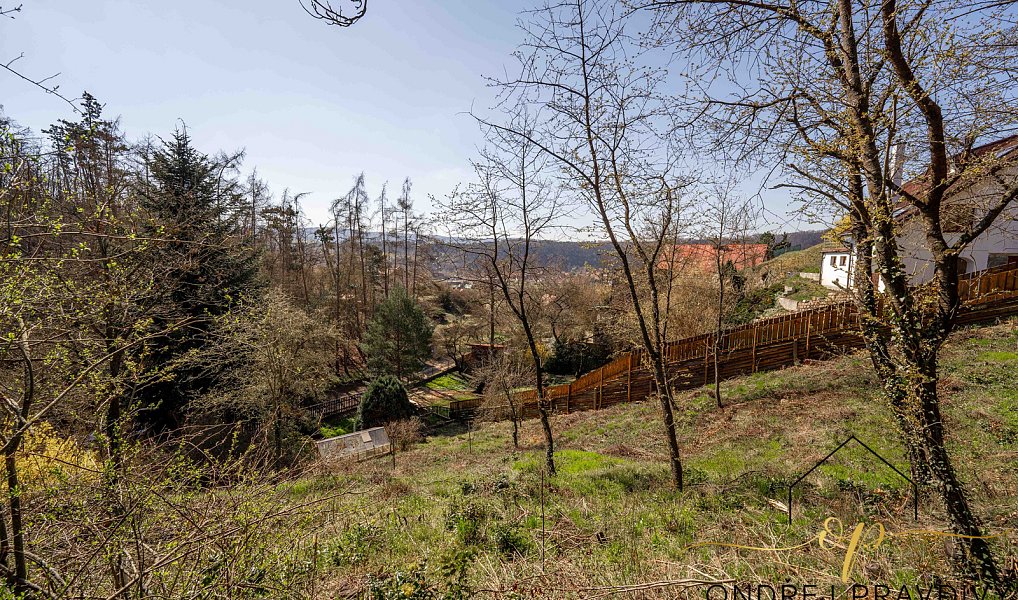 Prodej stavebního pozemku 1 571 m², Hlásná Třebaň – náhled fotky 12