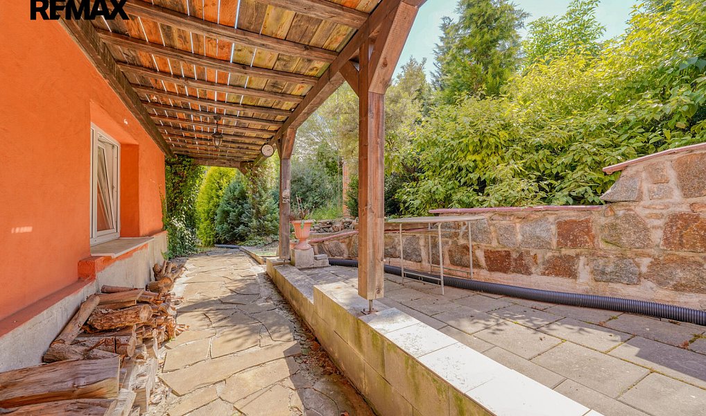 Prodej domu 323 m² s pozemkem 1 638 m², Bochov – náhled fotky 25
