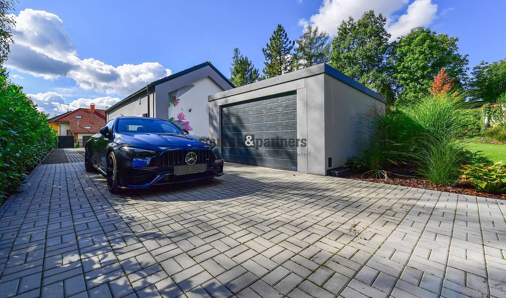 Prodej domu 145 m² s pozemkem 1 205 m², Kamenice – náhled fotky 6