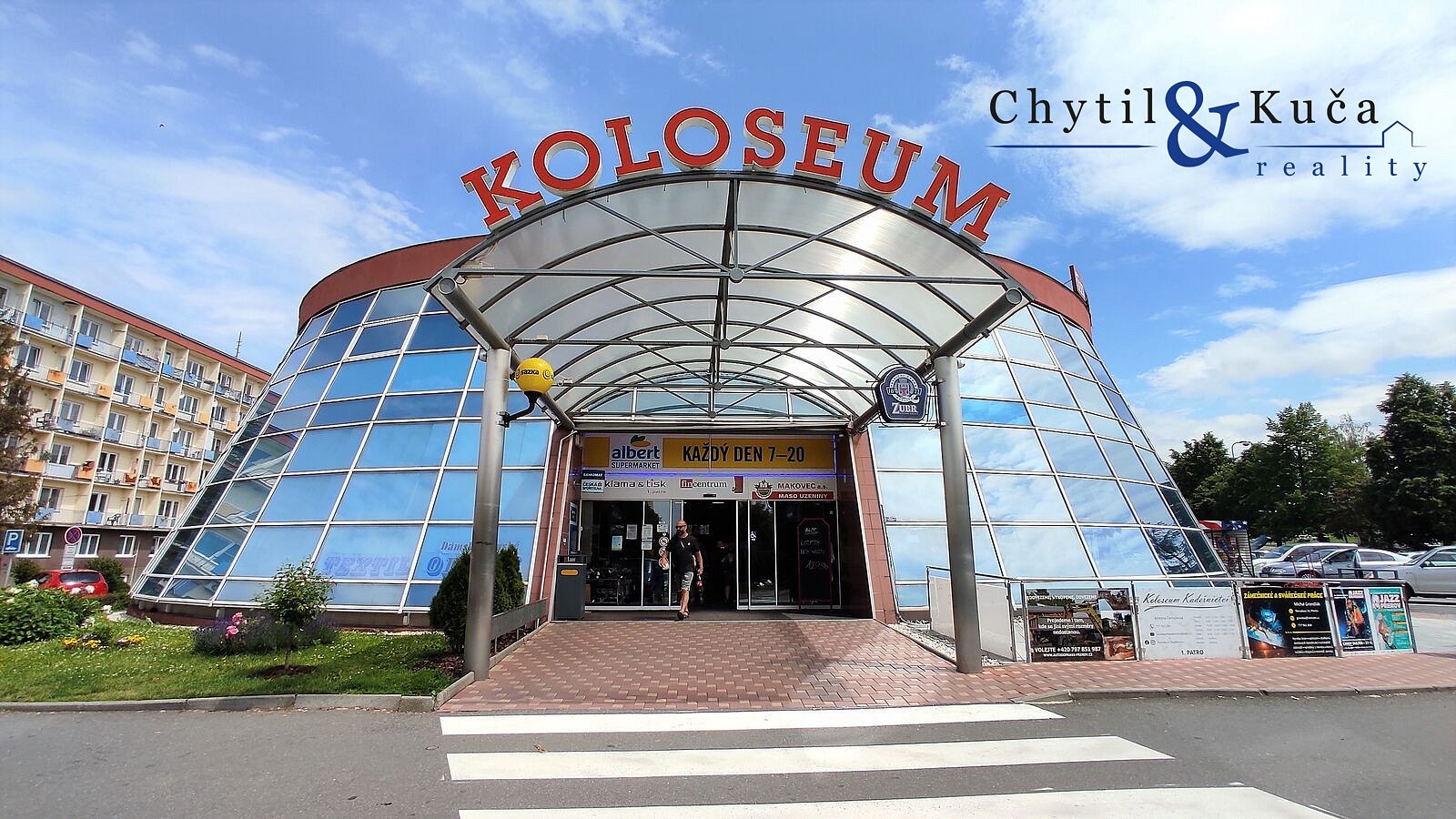 Pronájem obchodních prostor 12 m²