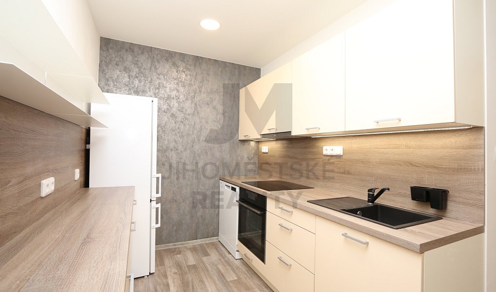 Prodej bytu 2+kk 49 m², Praha – náhled fotky 3