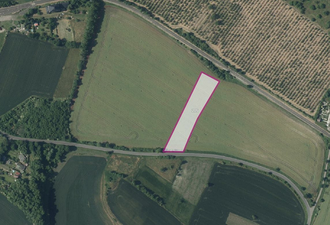 Prodej pole 4 184 m²