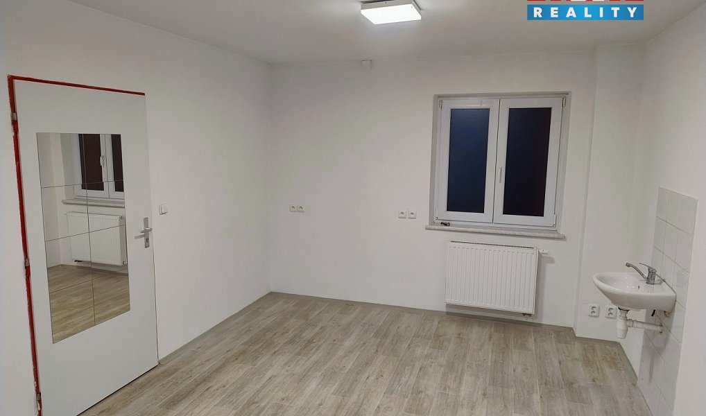 Pronájem obchodních prostor 23 m², Kravaře – náhled fotky 2