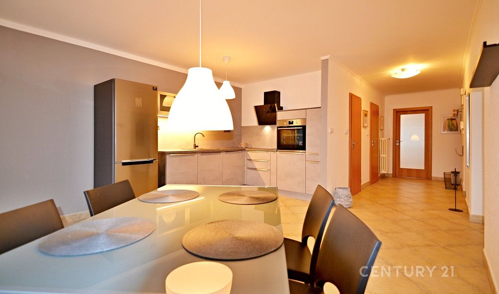 Pronájem bytu 3+1 120 m², Praha – náhled fotky 2