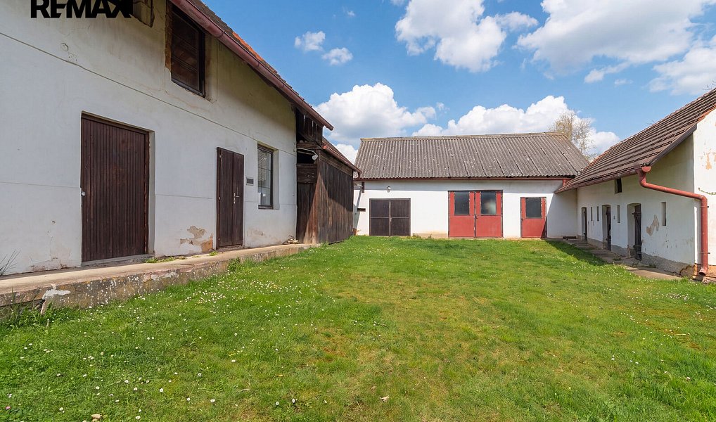Prodej domu 240 m² s pozemkem 1 122 m², Střížovice – náhled fotky 49