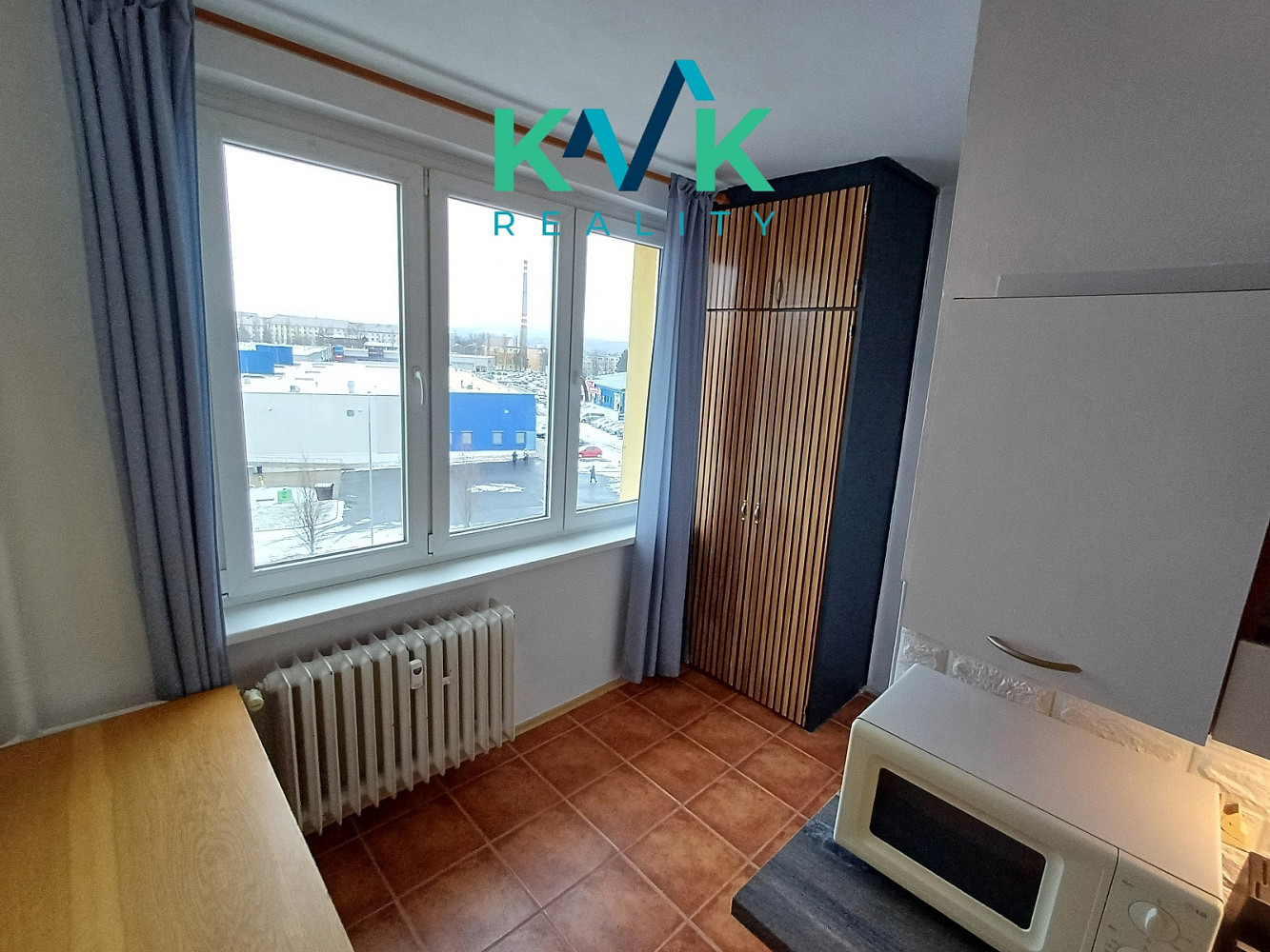 Pronájem bytu 2+1 55 m² — photo 2