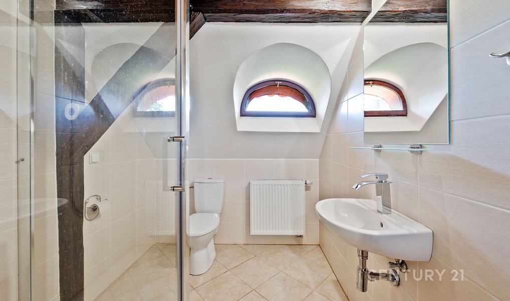 Prodej domu 465 m² s pozemkem 2 031 m², Roudná – náhled fotky 21