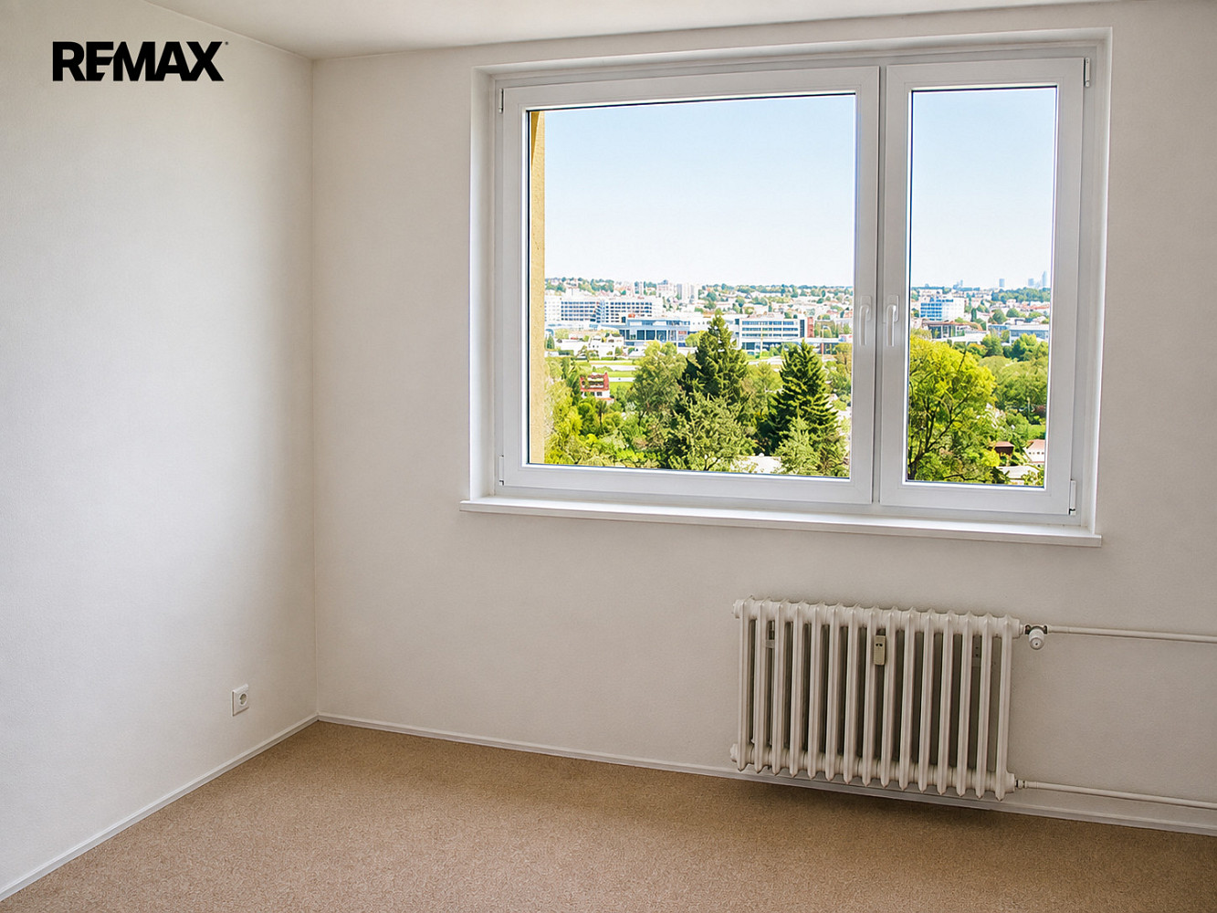 Pronájem bytu 3+1 74 m² – fotografie 2