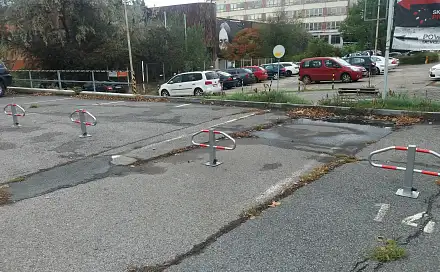 Pronájem  venkovního parkovacího stání 16m2 Praha 4 - Michle, Ohradní, Praha 4 - Michle