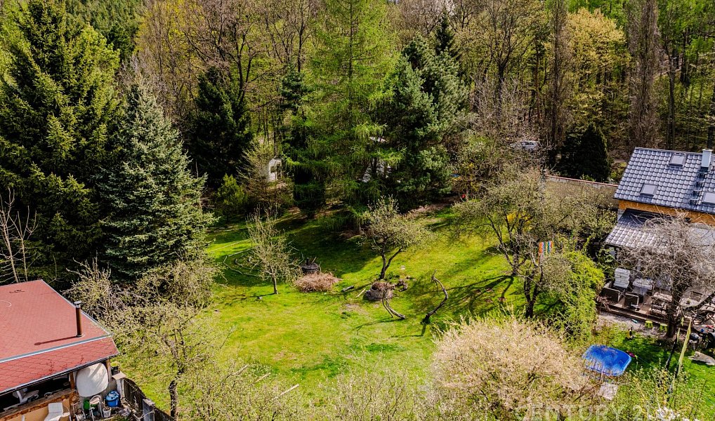 Prodej zahrady 1 217 m², Praha – náhled fotky 11