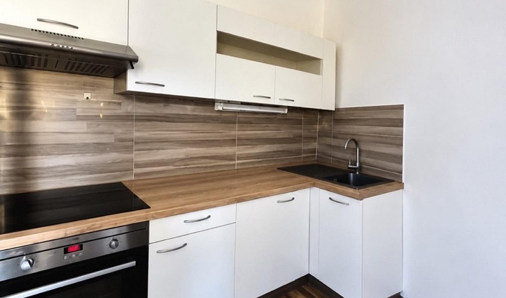 Pronájem bytu 2+kk, 50 m², Libeň - Praha 8, Praha
