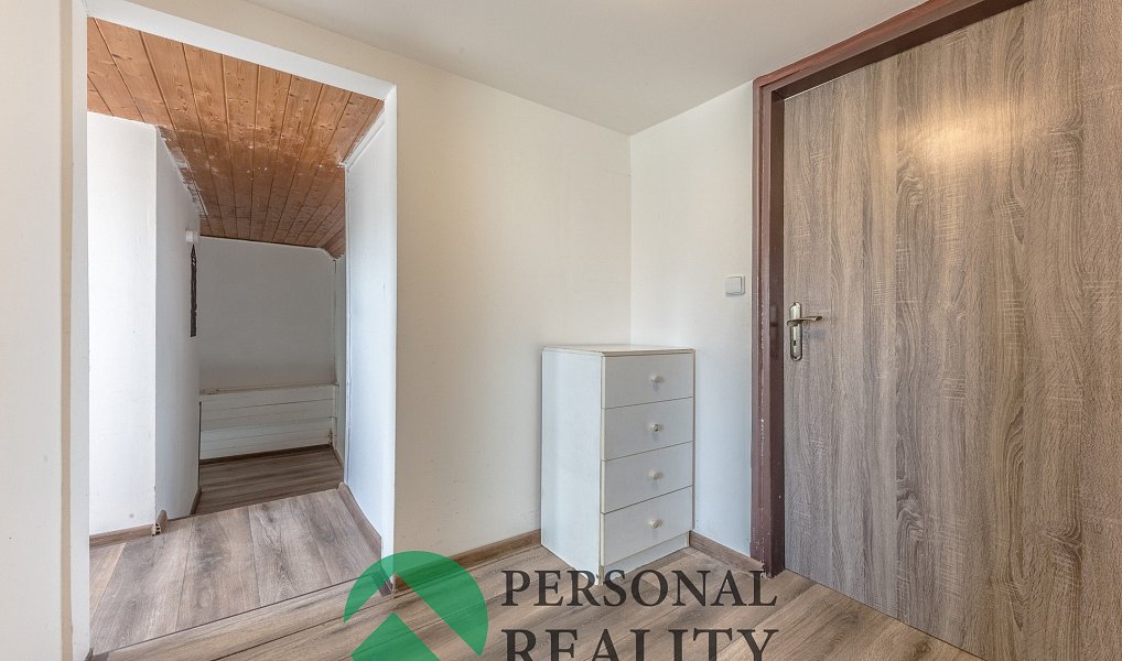 Prodej domu 161 m² s pozemkem 245 m², Zlonice – náhled fotky 8