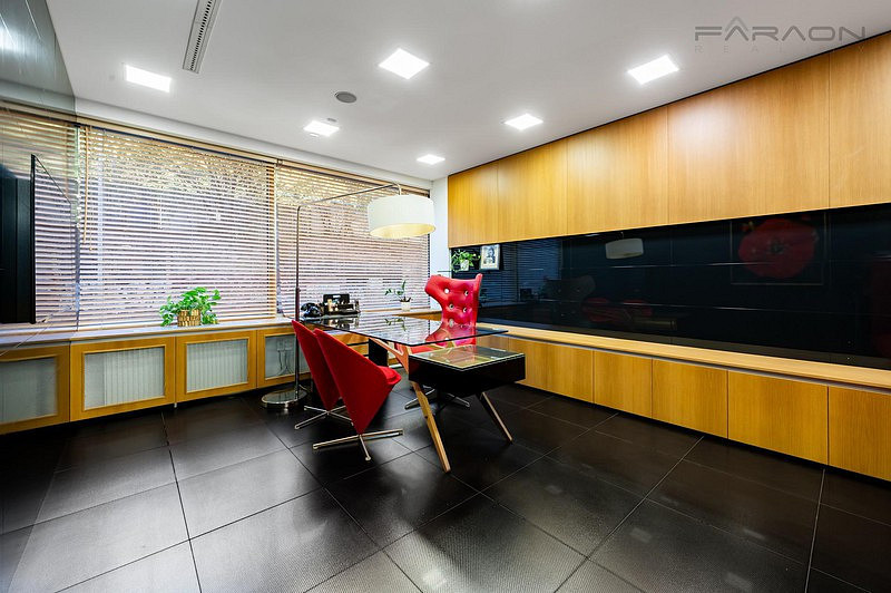 Prodej kanceláře 116 m²