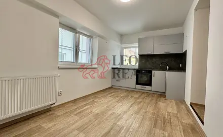 Pronájem bytu 1+1 31 m², Kollárova, Uherské Hradiště