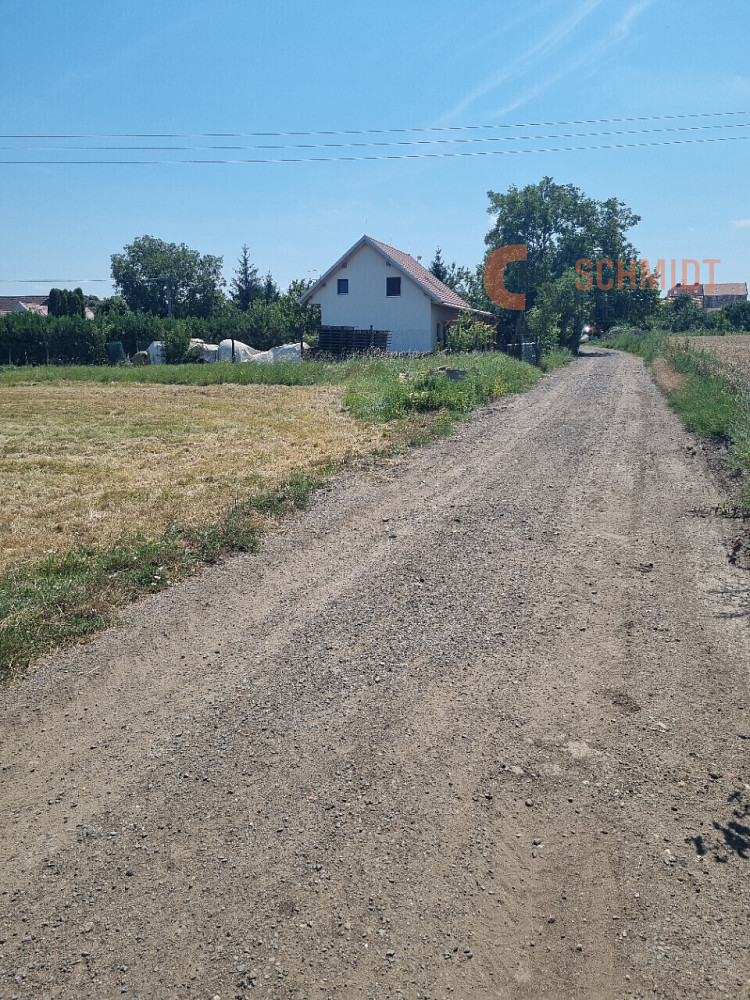 Prodej komerčního pozemku 1 550 m² – fotografie 3