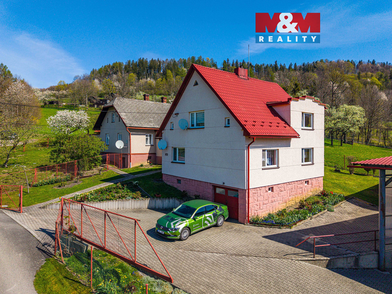 Prodej domu 80 m² s pozemkem 15 989 m²