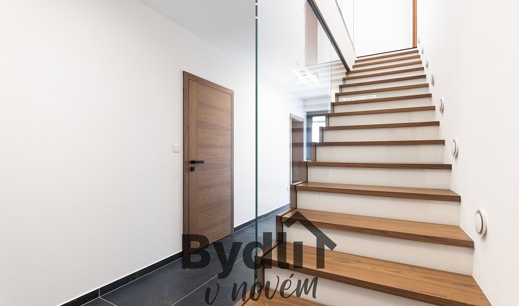 Prodej domu 192 m² s pozemkem 959 m², Zastávka – náhled fotky 7