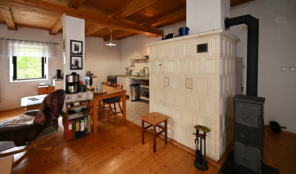 Prodej domu 291 m² s pozemkem 11 689 m², Deštná – náhled fotky 9