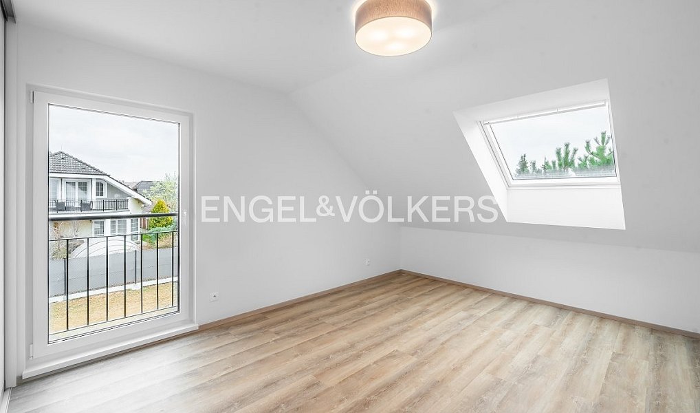 Pronájem domu 167 m² s pozemkem 662 m², Praha – náhled fotky 7