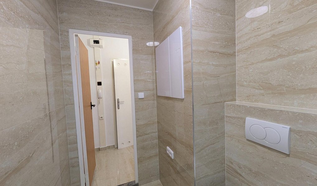 Prodej bytu 2+1 61 m², Krupka – náhled fotky 5
