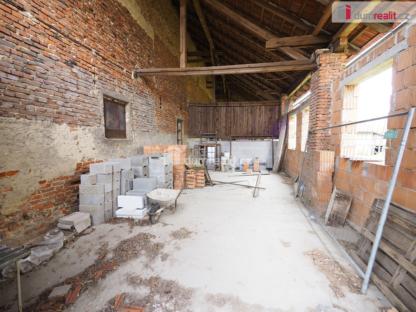 Prodej výrobních prostor 2 000 m² – pohled 6