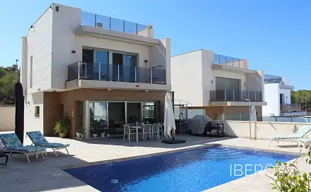 Prodej domu 118 m² s pozemkem 388 m², San Miguel de Salinas, Španělsko