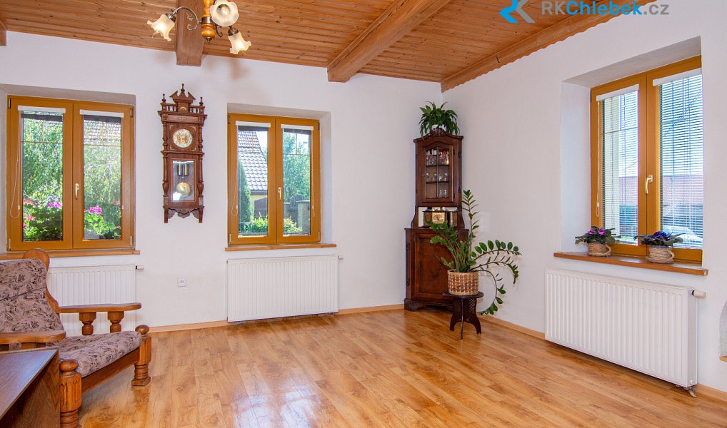 Prodej domu 283 m² s pozemkem 2 549 m², Kozlovice – náhled fotky 5