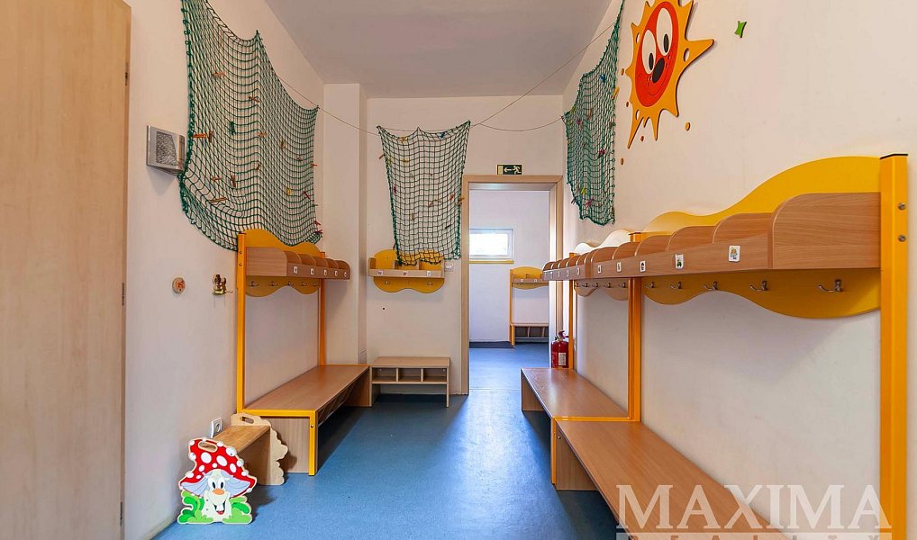 Prodej komerčního objektu (jiného typu) 237 m², Úvaly – náhled fotky 8