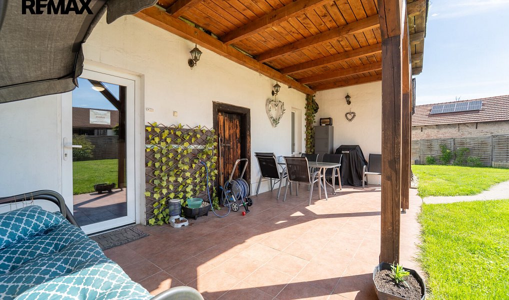 Prodej domu 140 m² s pozemkem 2 563 m², Pečky – náhled fotky 38