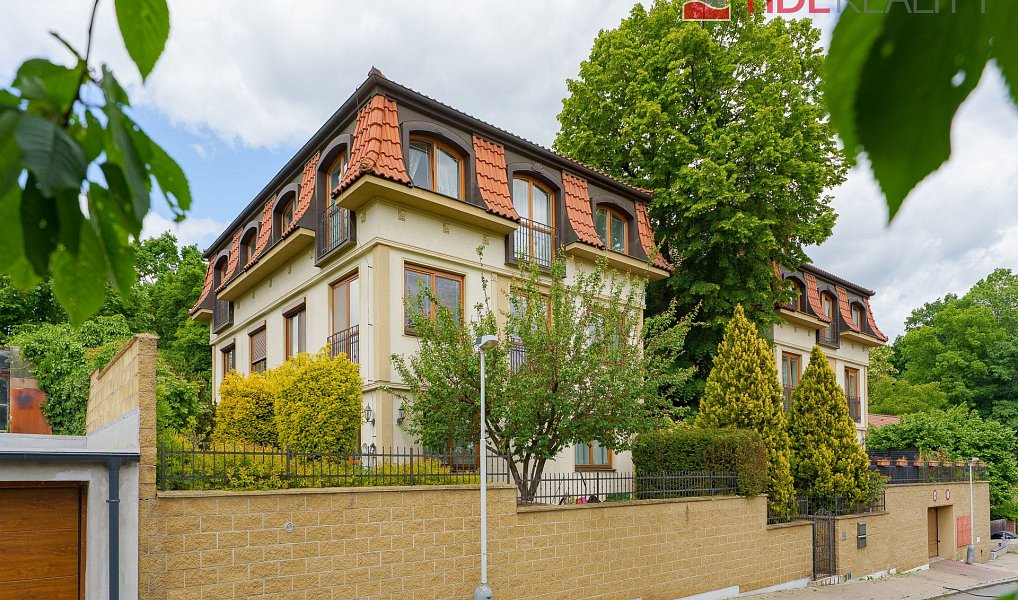Prodej bytu 4+kk 162 m², Praha – náhled fotky 2