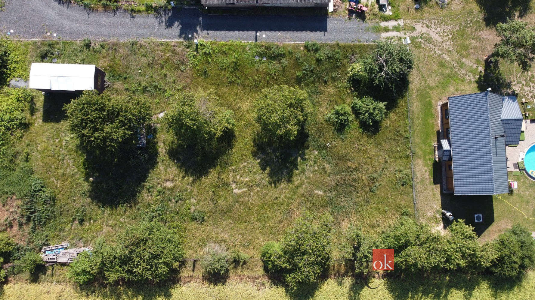 Prodej stavebního pozemku 836 m² – fotografie 2