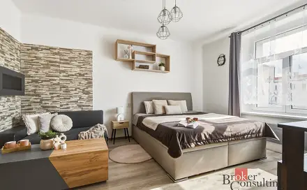 Prodej bytu 1+1 59 m², Střelecká, Hradec Králové