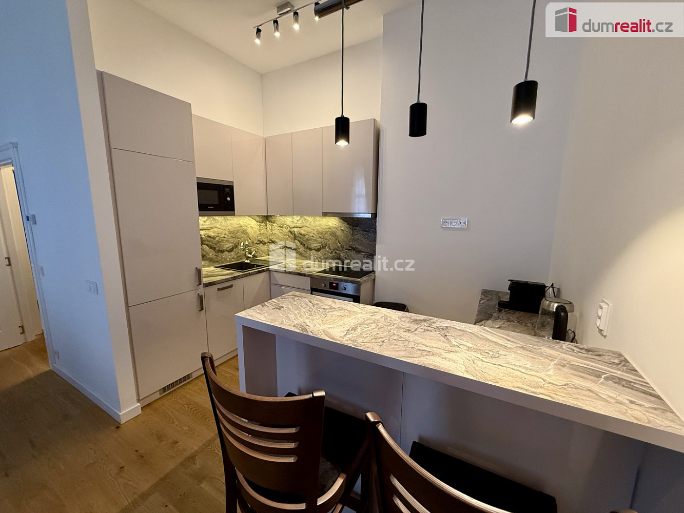 Pronájem bytu 2+kk 58 m² — photo 2