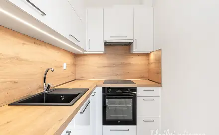 Pronájem bytu 2+kk 45 m², Želetická, Praha 5 - Sobín