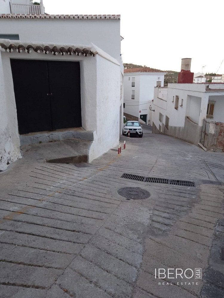 Prodej domu 400 m² s pozemkem 20 m² — photo 2
