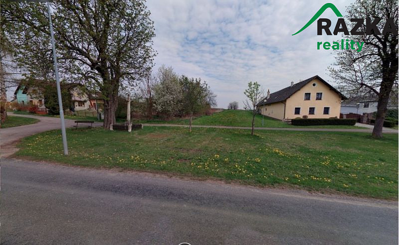 Prodej stavebního pozemku 2 402 m² – fotografie 3