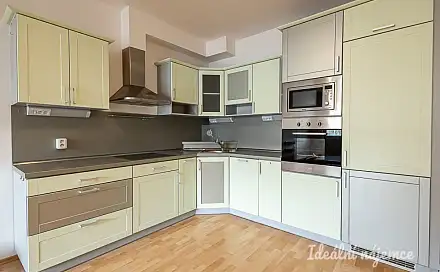 Pronájem bytu 2+kk 72 m², Na hroudě, Praha 10 - Strašnice