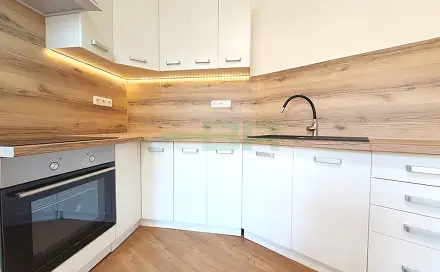 Pronájem bytu 2+kk 38 m², Myslbekova, Praha 6 - Střešovice