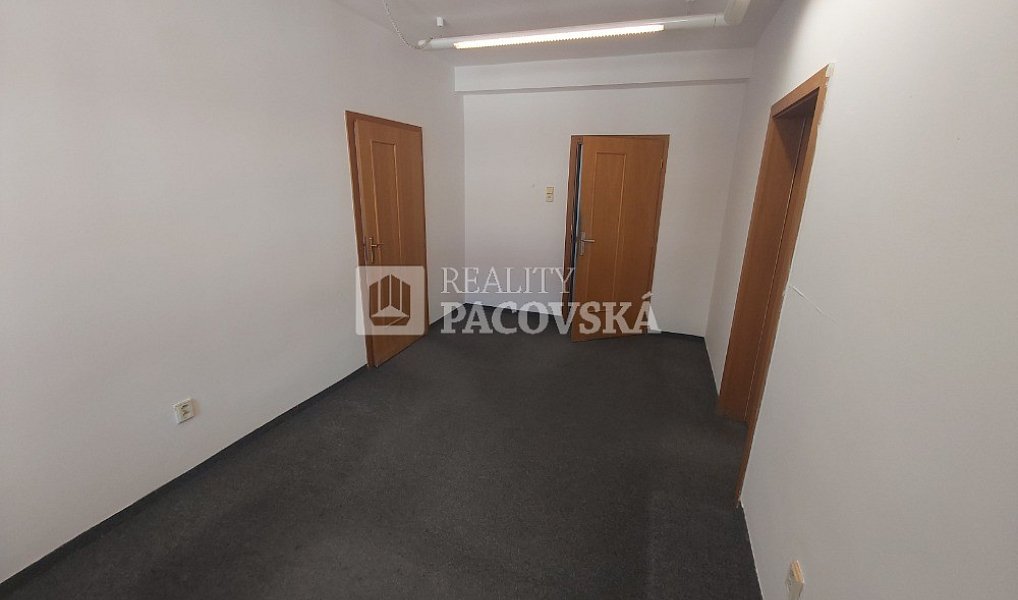 Pronájem kanceláře 54 m², Ústí nad Labem – náhled fotky 3