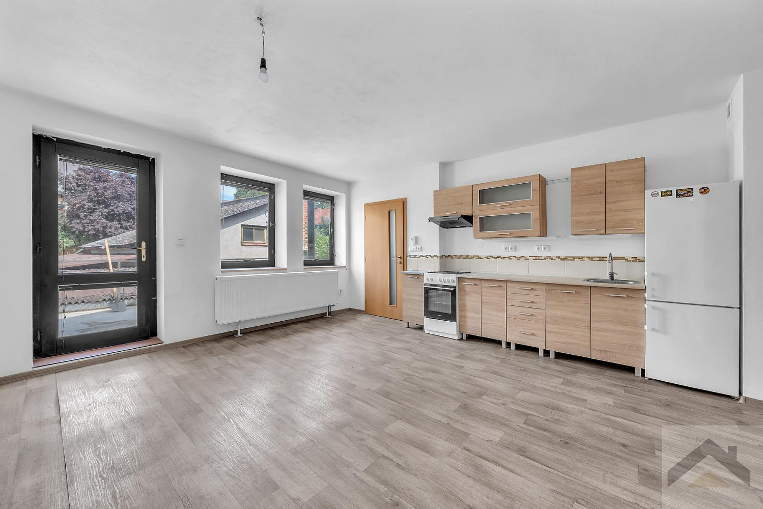 Prodej domu 295 m² s pozemkem 283 m² – pohled 4
