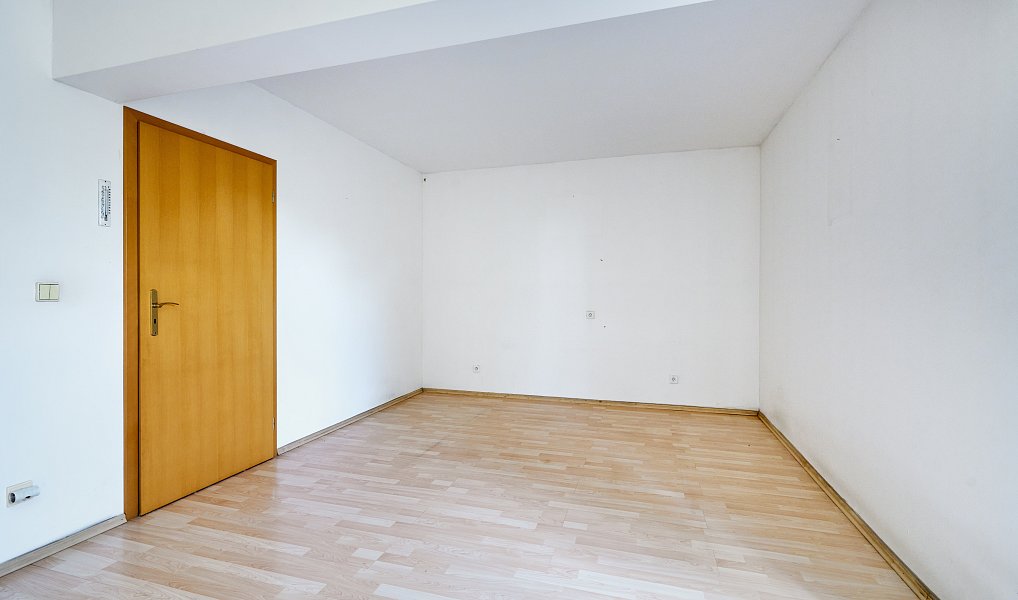 Prodej domu 237 m² s pozemkem 1 094 m², Černé Voděrady – náhled fotky 11
