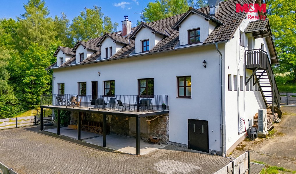Prodej ubytovacího objektu 443 m², Horní Slavkov – náhled fotky 2