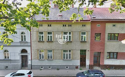 Prodej domu 390 m² s pozemkem 199 m², Štefánikovo náměstí, Jihlava