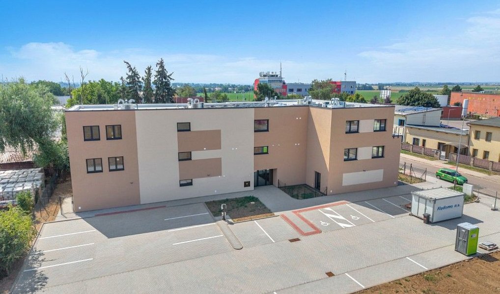 Pronájem bytu 3+1 188 m², Hradec Králové – náhled fotky 24