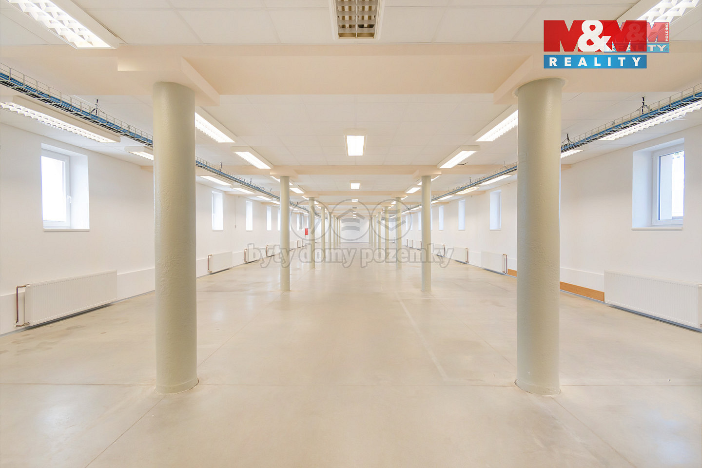 Pronájem skladovacích prostor 1 187 m² – fotografie 2